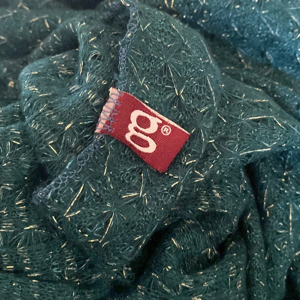 Infinity Scarf - Picture 8 of 9